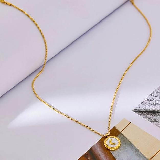 Chain Moon Necklace