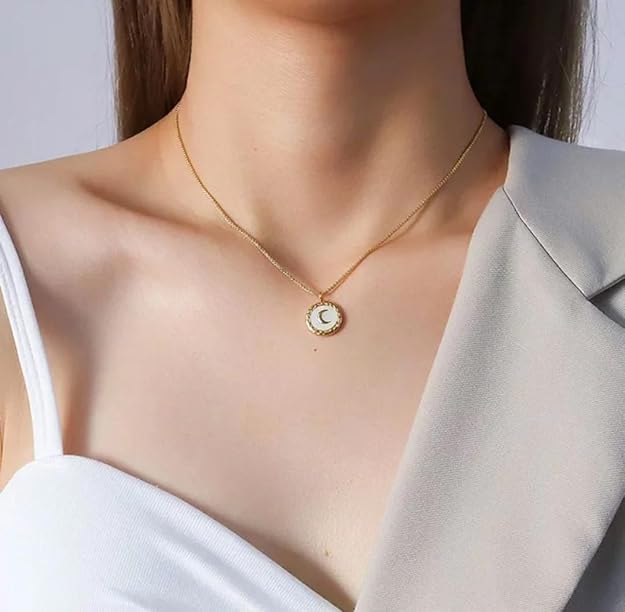 Chain Moon Necklace