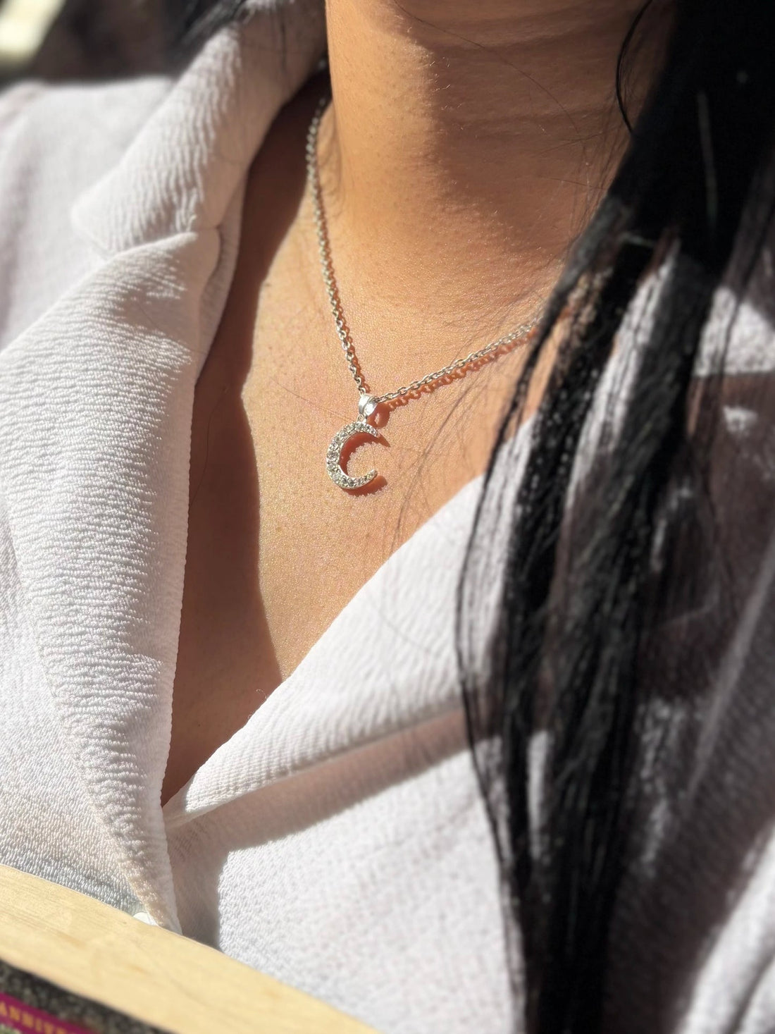 Fettero Silver Crescent Moon Pendant Necklace for Women