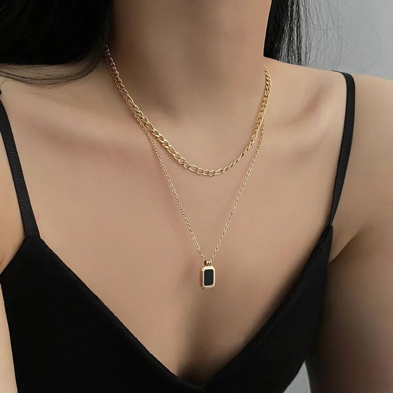 Gold-Plated Artisan Double Chain Necklace with Sophisticated Black Onyx Pendant Versatile and Hypoallergenic Jewellery for Every Occasion Crafted for Durability and Style