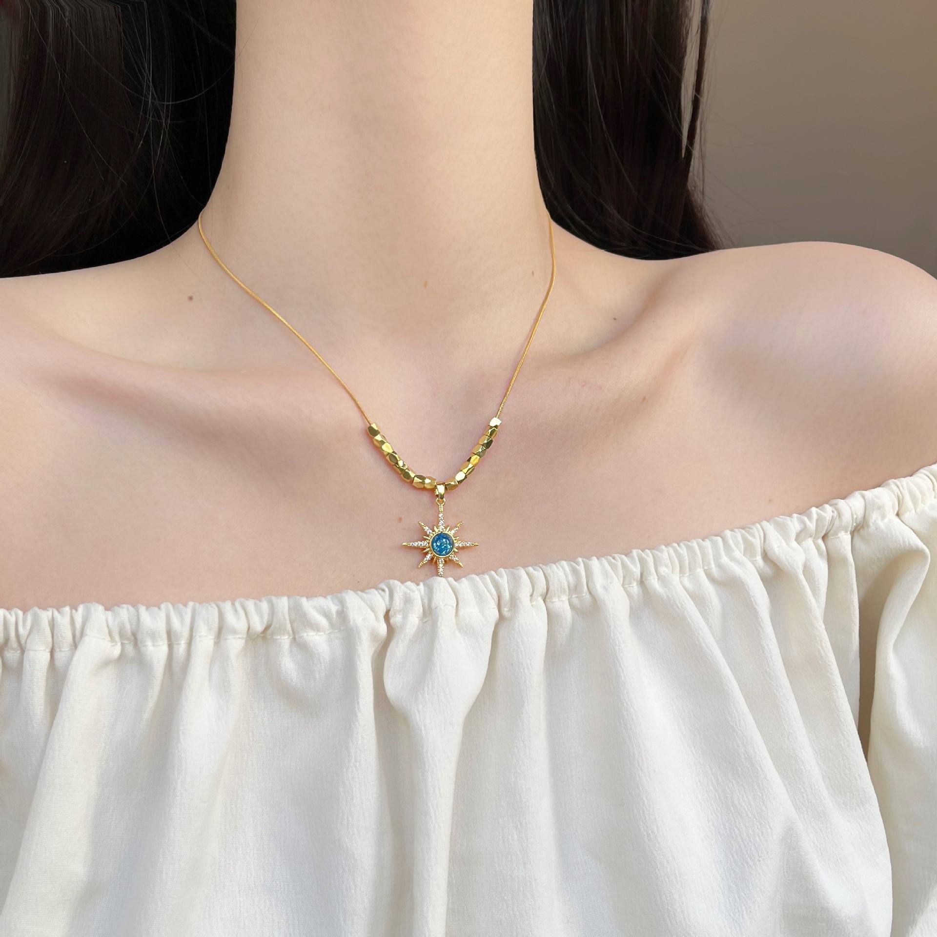 Royal Sunshine Necklace (18K Gold Plated Titanium Steel)