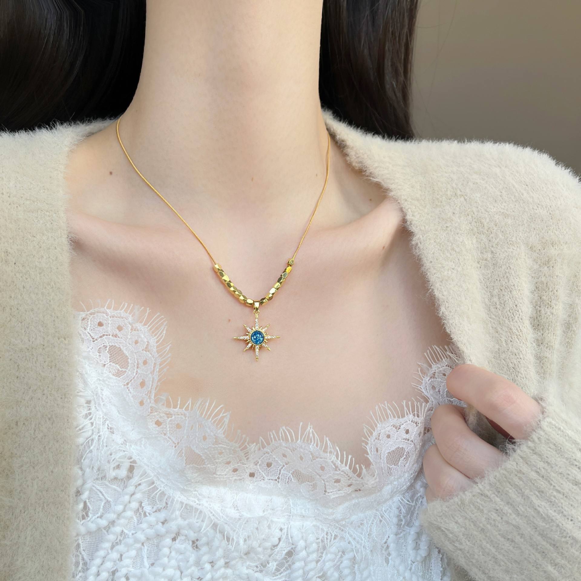 Royal Sunshine Necklace (18K Gold Plated Titanium Steel)